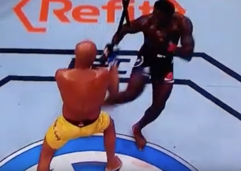 Chute na perna causa derrota de Anderson Silva no primeiro round 