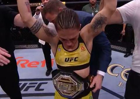 Jéssica Andrade conquista cinturão no UFC Rio