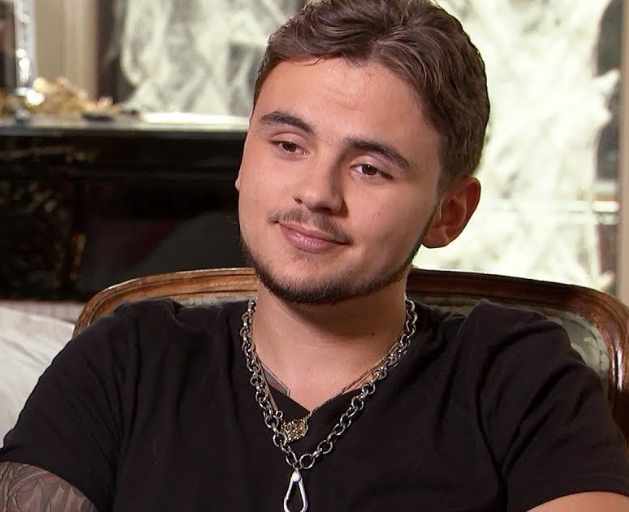 Filho mais velho de Michael Jackson se forma em Administração 