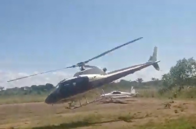 No Amazonas, buscas por 2 vítimas de acidente misteriosos com helicóptero continuam