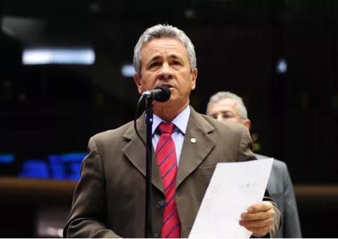 Ex-deputado Carlos Souza é exonerado de cargo na prefeitura após condenação