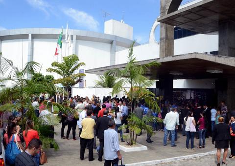 Alarme de incêndio dispara e faz Câmara Municipal ser evacuada às pressas em Manaus