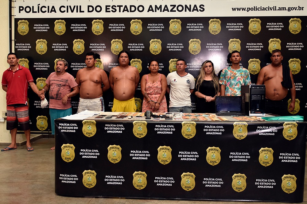 Nove pessoas são presas durante operação em invasões de Manaus