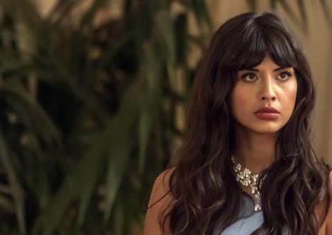 Jameela Jamil relembra aborto: 'melhor decisão para mim e o bebê'