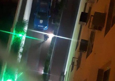 Militar faz esposa e filhos reféns; negociações estão em andamento 