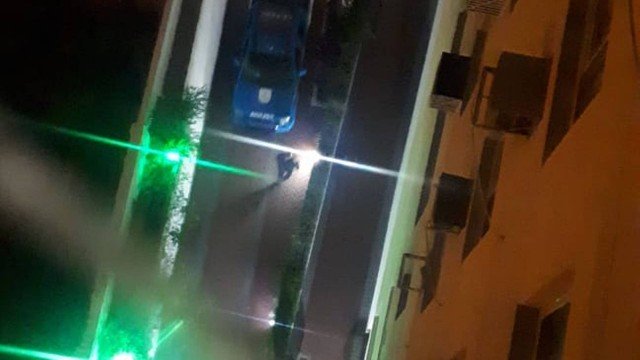 Militar faz esposa e filhos reféns; negociações estão em andamento 