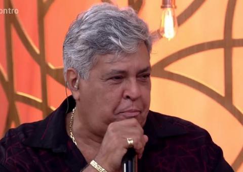 Sidney Magal posta foto antiga em que aparece saradão com micro sunga