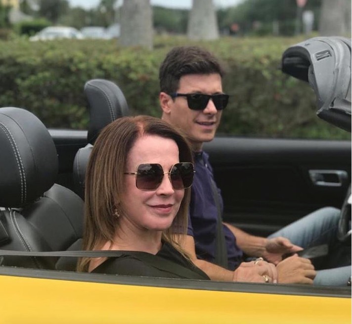 Zilu rebate críticas após dizer que ainda ama Zezé Di Camargo