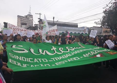 Tribunal de Justiça nega direito de greve a professores