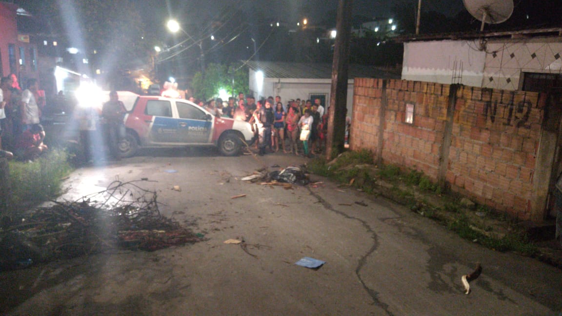 Homem com tornozeleira é morto com pauladas na cabeça em Manaus 