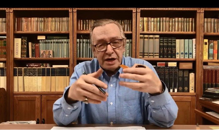 Olavo de Carvalho: 'Não me meto mais na política brasileira'