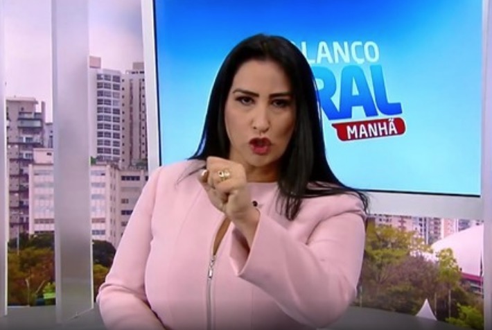 Sem espaço na Record SP, Fabíola Gadelha volta para Manaus 