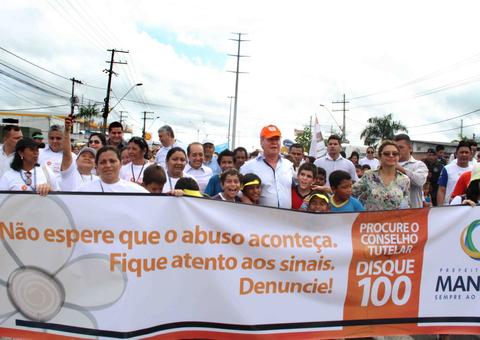 Manaus realiza caminhada em combate ao abuso e à exploração sexual infantojuvenil