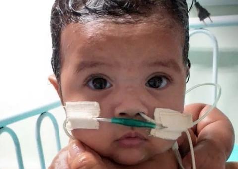 À espera de cirurgia no coração, bebê morre dentro de hospital por falta de leito em Manaus