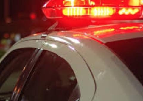 Idosa de 77 anos vai reconhecer corpo do filho e é presa por tráfico