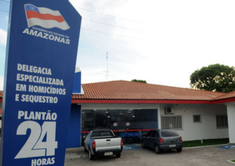  'Caboclinho' é preso acusado de estrangular namorado com fio elétrico em Manaus