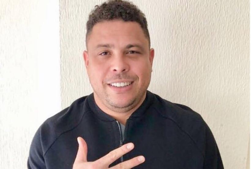 Ex de Ronaldo Fenômeno pede R$ 200 mil de pensão, diz colunista 