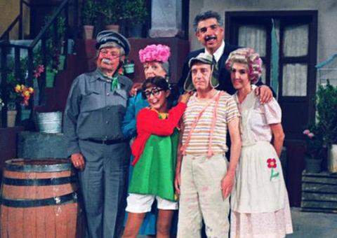 Ao vivo: ‘Chaves' invade transmissão da GloboNews 