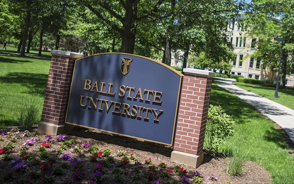 Tiroteio perto de universidade deixa sete feridos em Indiana nos EUA