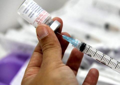 Após detectar problema, Anvisa interdita lote de vacina pentavalente