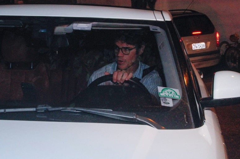 José Loreto aumenta rumores de separação em festa de 'O Sétimo Guardião'