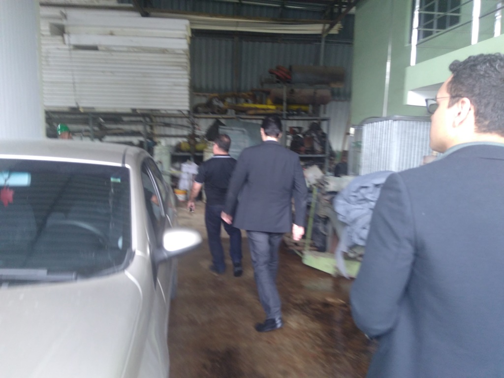 Fábrica de gelo é flagrada com furto de energia elétrica em Manaus