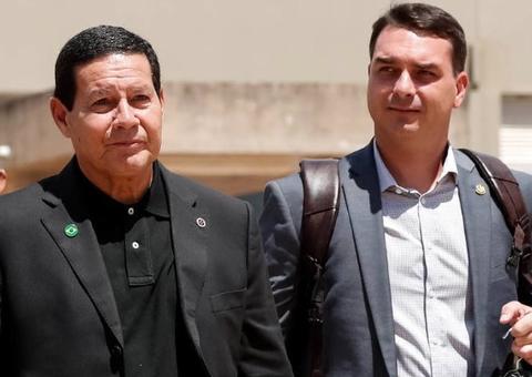Assessor de Mourão é alvo de quebra de sigilo na investigação de Flávio