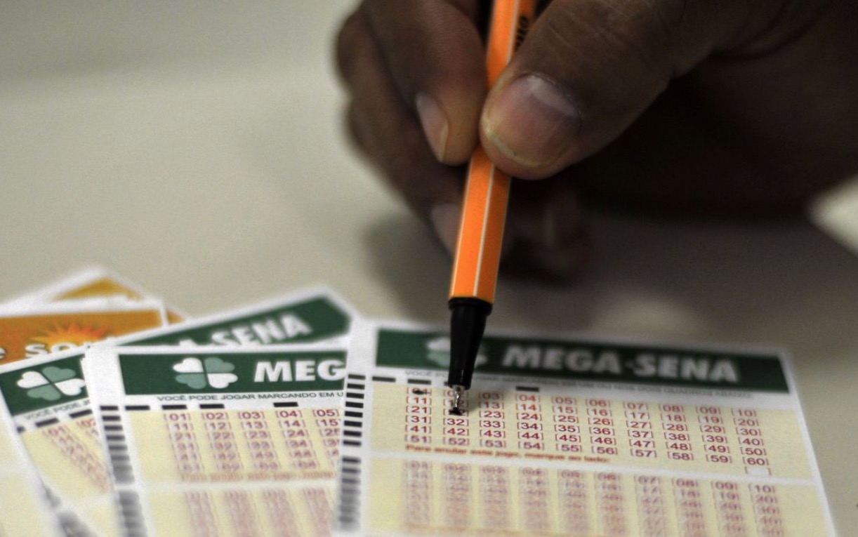 Mega-Sena acumula e deverá pagar R$ 12 milhões no próximo sorteio