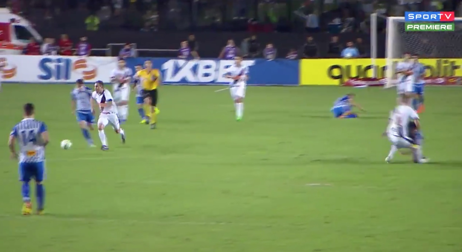 Vasco empata com Avaí na estreia de Luxemburgo e continua sem vencer no Brasileirão