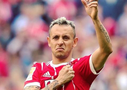 Rafinha aceita proposta e deve reforçar o Flamengo 