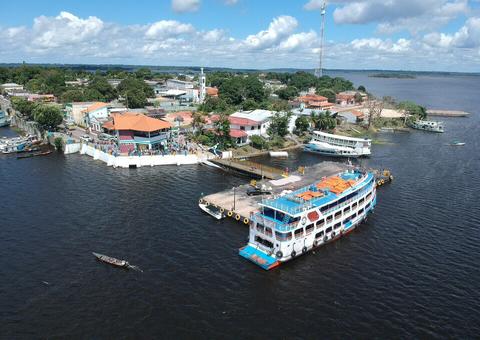 Buscas por menina desaparecida em acidente de lancha seguem no Amazonas
