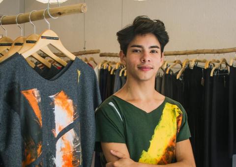 Estilista amazonense expõe suas peças em feira de arte em São Paulo