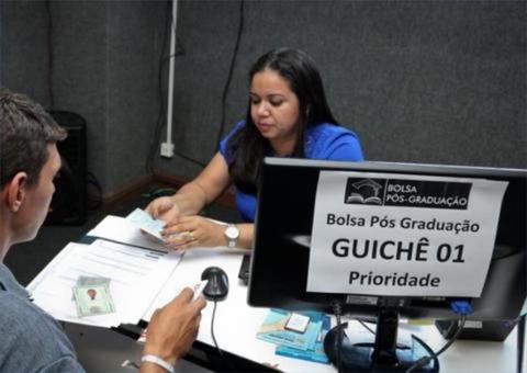 Classificados do Bolsa Pós-Graduação devem entregar documentação a partir desta terça-feira
