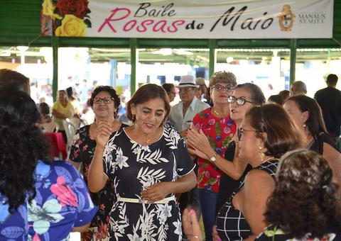 Baile Rosas de Maio acontece nesta sexta-feira no Parque do Idoso