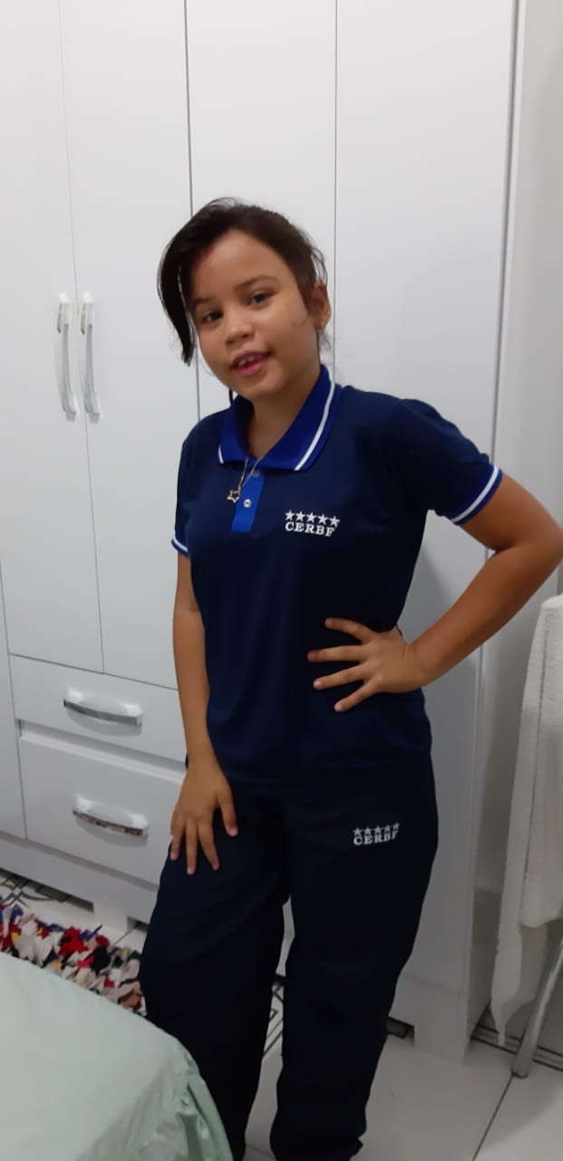Criança deixa escola a caminho de casa e desaparece em Manaus