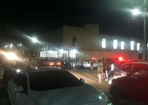 Após matar ex-namorada, homem invade igreja e atira em fiéis, em Minas Gerais 