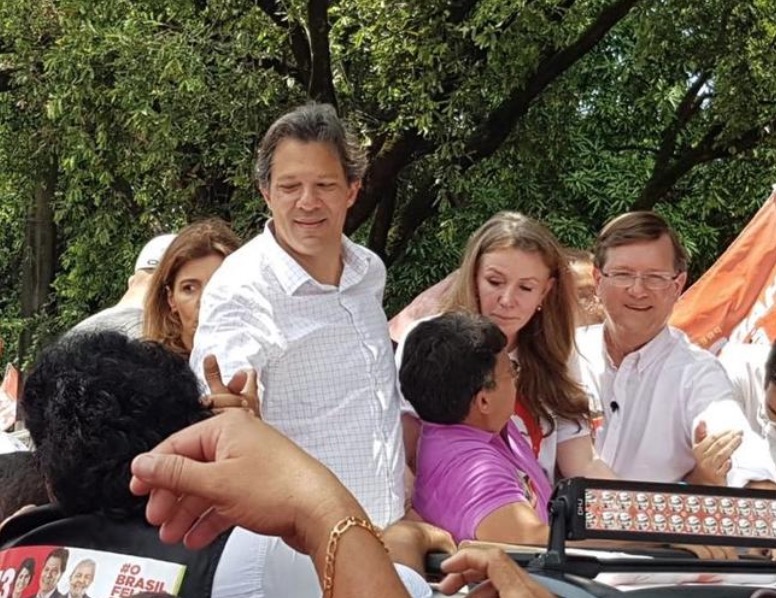 Haddad chega a Manaus nesta quinta-feira com a 'Caravana Lula Livre'