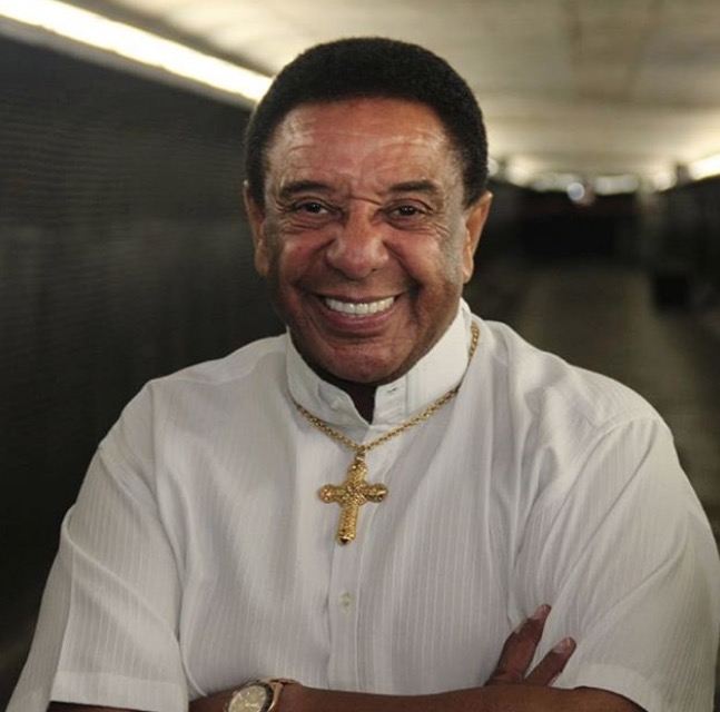 Agnaldo Timóteo é internado em UTI após princípio de AVC