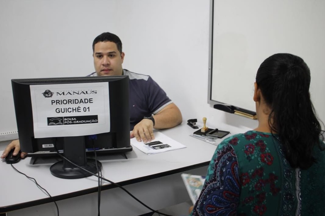 Prazo para entrega de documentação do Bolsa Pós-Graduação termina nesta quinta
