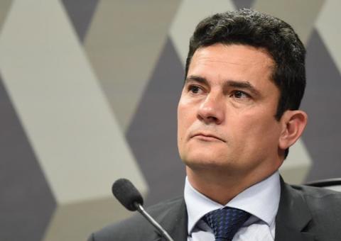 Foto de Sergio Moro em supermercado viraliza e internautas não perdoam 