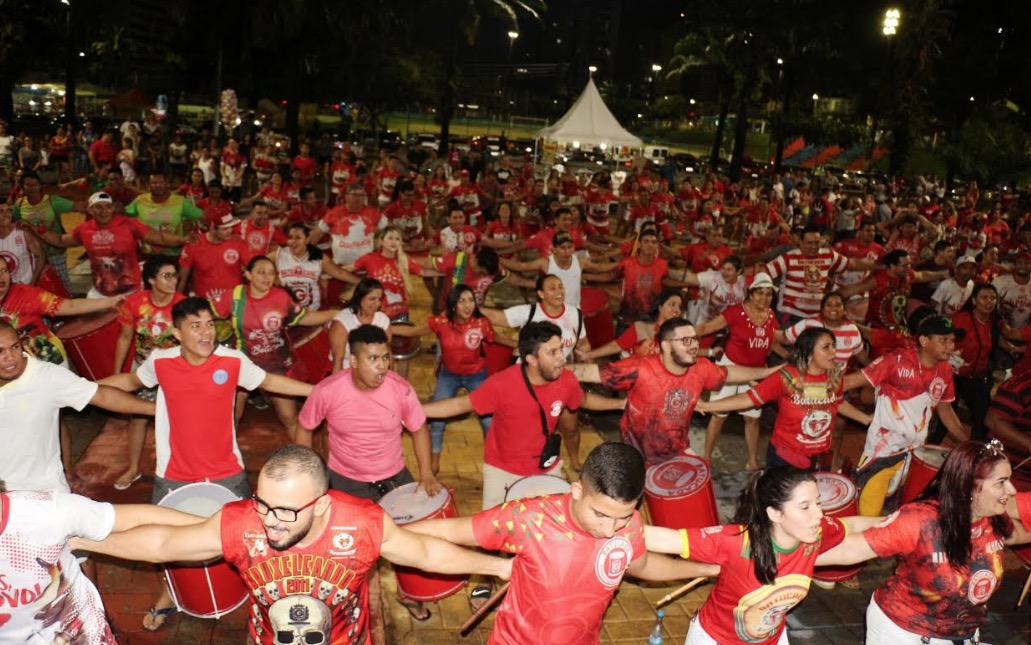 Batucada do Garantido ensaia detalhes e novas toadas nesta sexta-feira