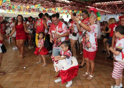 Comando Garantido realiza Feijoada do Item 19 e arrastão encarnado