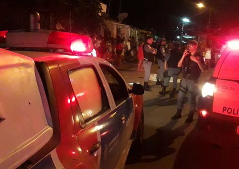 Em Manaus, homem é morto com tiro na cabeça na frente da esposa
