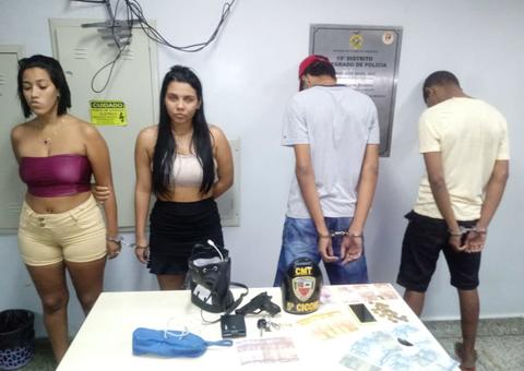 Armadas com pistola falsa, novinhas tocam o terror e roubam carro em Manaus