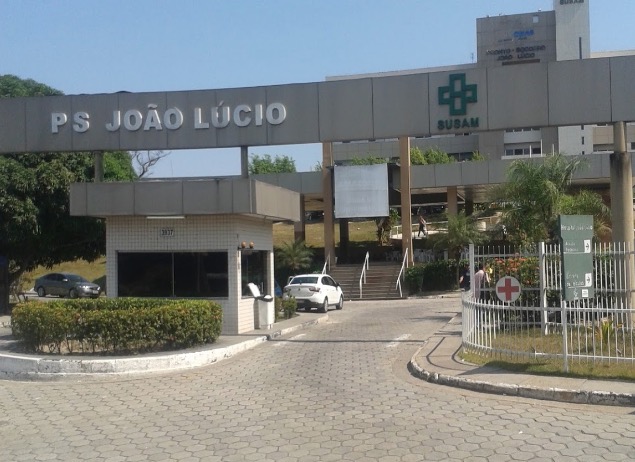 Ao sair de jogo de futebol, homem leva três tiros em rua de Manaus