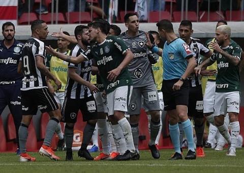 Botafogo anuncia que vai pedir anulação do jogo contra o Palmeiras