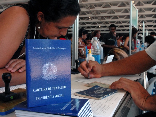 Sine Amazonas oferece 88 vagas de emprego nesta segunda com ou sem experiência 