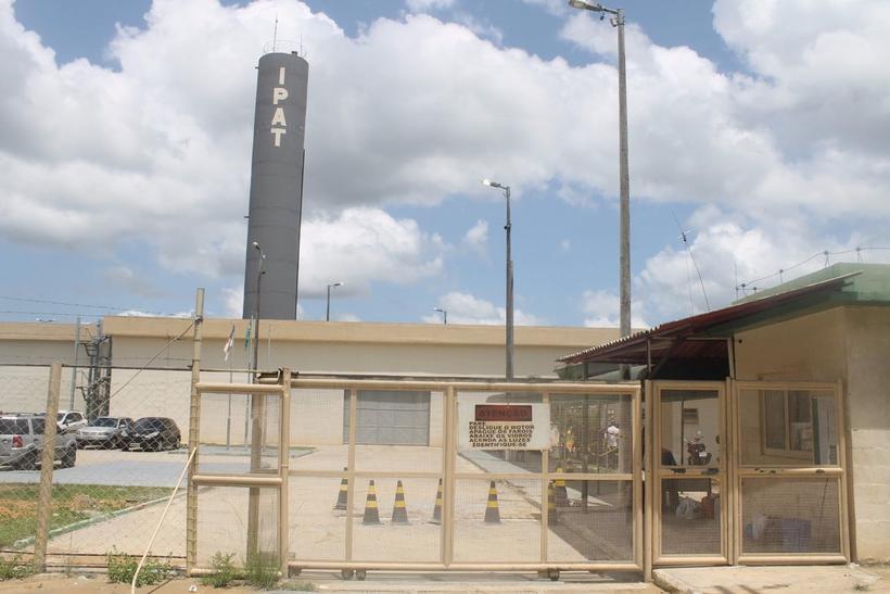 Um dia após chacina, 10 detentos são mortos simultaneamente em presídios no Amazonas