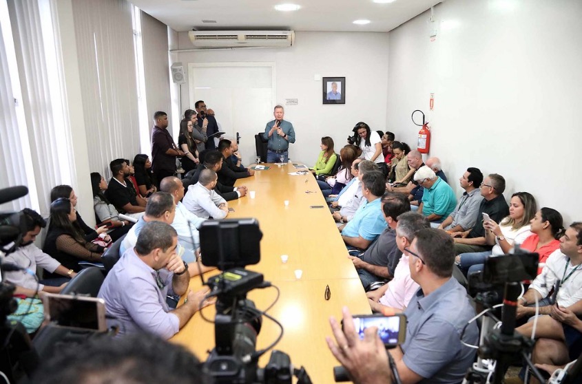 Prefeitura lança edital com 320 vagas gratuitas para curso de agente de portaria