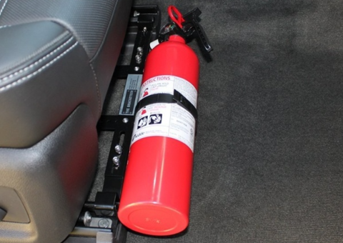 Extintor de incêndio pode voltar a ser obrigatório em carros